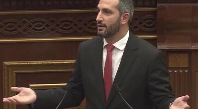في البرلمان الأرميني، لم يكن الحديث عن السياسة بل عن المطبخ التركي: كان جدول الأعمال 'كباب أضنة'