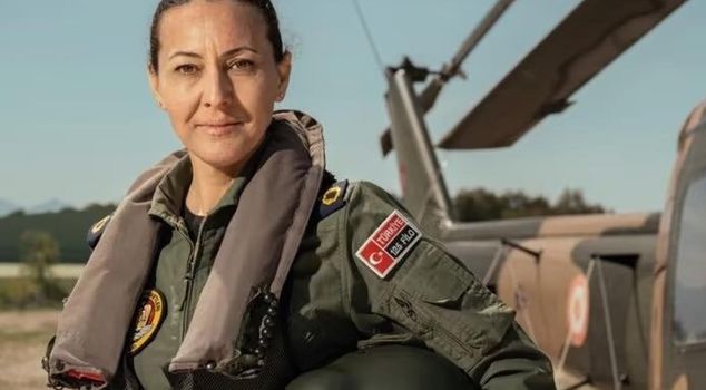 Özlem Karapınar became the first female pasha of the Turkish Air Force.