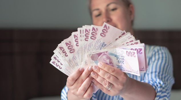 New regulation for martyrs' relatives and veterans! Salaries are increasing, rights are expanding.
