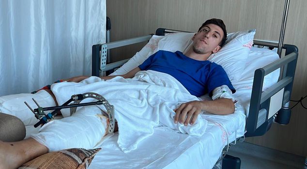 He experienced the horror while helping his friend: He described his moments of fear.