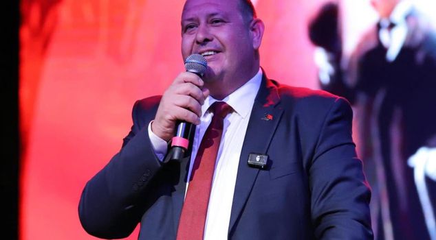 تم اعتقال عمدة مندريس إيلكاي تشيشيك