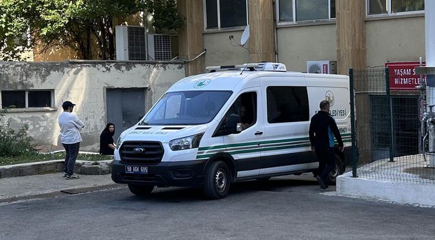 حياة أخرى! شابة لصقت بها قرادة في جسدها فقدت حياتها