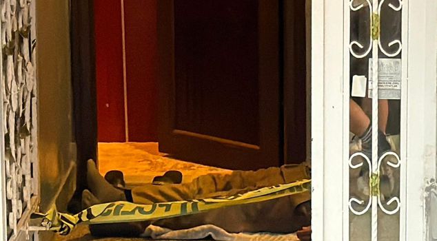 A 72-year-old man collapsed to the ground 200 meters from his home and lost his life.