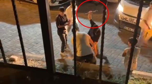 Моменты ужаса с топором попали на камеру! Вот так они напали на 17-летнего парня