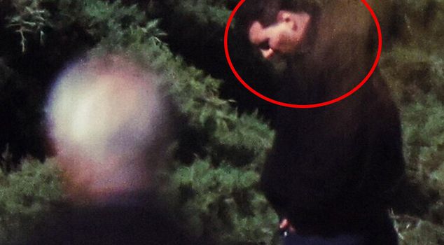 Messi's day of sorrow: Barely standing, he bid his father farewell on his final journey.