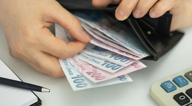 Семьям погибших и ветеранам новые права! Зарплаты увеличатся