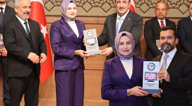 حفل توزيع جوائز الأناضول الإعلامية الحادي عشر يشهد تألقًا لافتًا لموقع أخبار.كوم! إليكم كواليس هذا النجاح