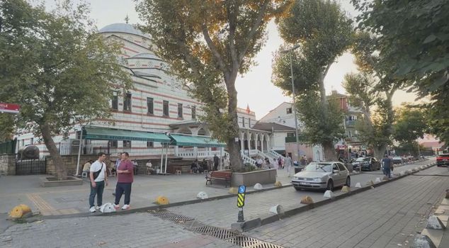 Адрес дикости Бейкоз! Мужчина, с которым он поссорился в парке, убил его перед мечетью