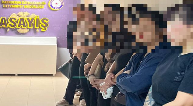 9 foreign women working illegally in a massage parlor were caught.