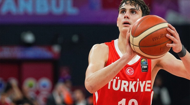 Gururlandıran news from Demet Şener and İbrahim Kutluay's son!