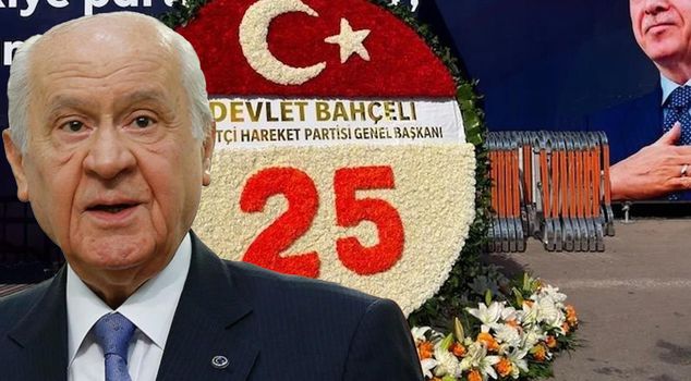 The gift from Bahçeli that stole the show at AK Party's 25th anniversary celebration