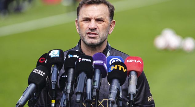 Flashes meeting from Okan Buruk before the Çorum FK match