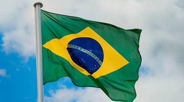 Bus crash in Brazil: 10 dead