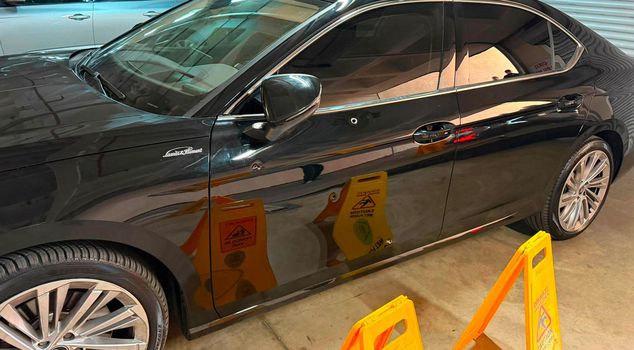 Armed attack on the mayor's official vehicle in Izmir