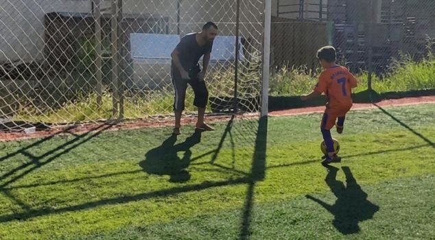 He had a heart attack while playing football: Only these images remain of little Idris