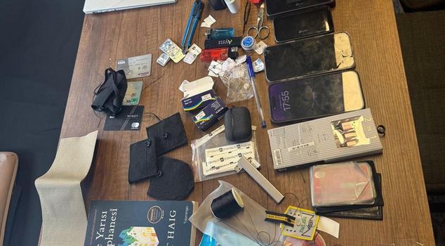 What came out of the teacher's bag was shocking! The defense is a separate scandal.