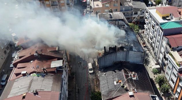 Fire in attic in Gaziosmanpasa: 1 dead