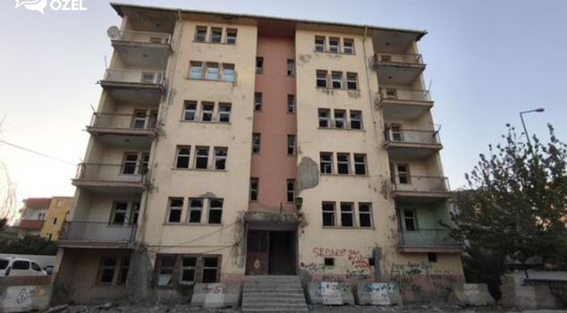 For years, the abandoned danger in the heart of Silopi.