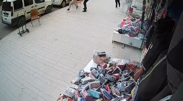 In Malatya, a citizen caught the suspect who had escaped.