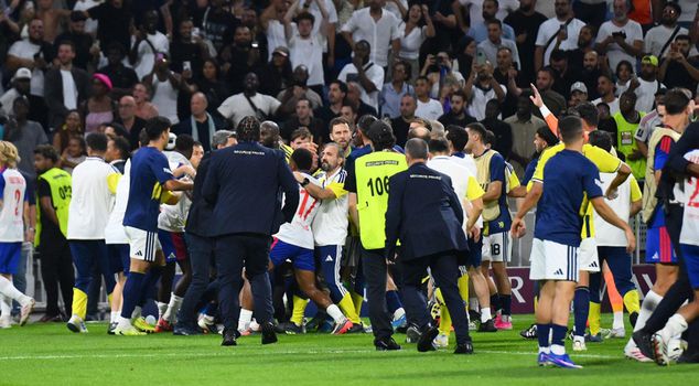 Fenerbahçe didn't just eliminate Lyon from the Champions League! Major crisis in the French club.