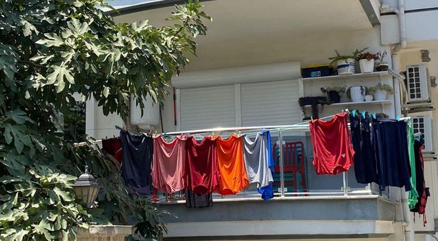 Landmark decision from the Court of Cassation! Attention to those hanging laundry on their balcony