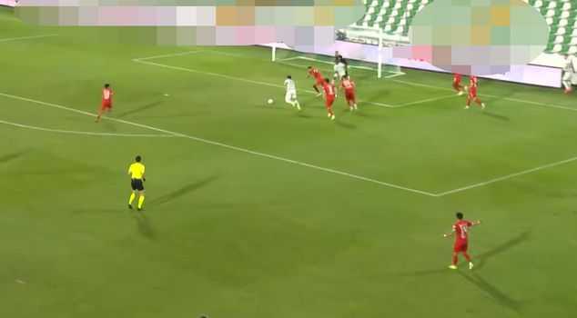 Those who saw the advertising boards at the Muğlaspor-Boluspor match couldn't believe it.