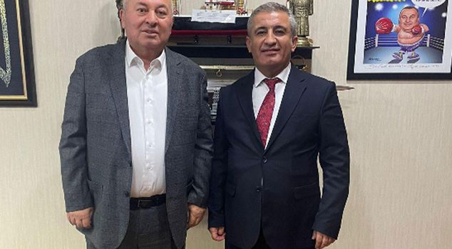 Cem Tekinoglu, advisor to New Party MP Cemal Enginyurt, has been detained.