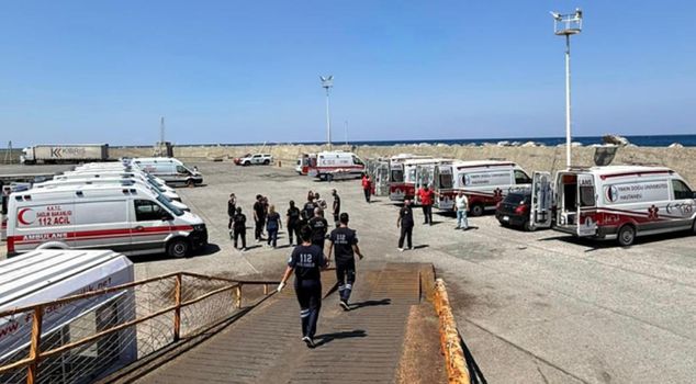 Министр транспорта ТРСК Эрхан Арыклы: на судне есть потери, мы не знаем их число