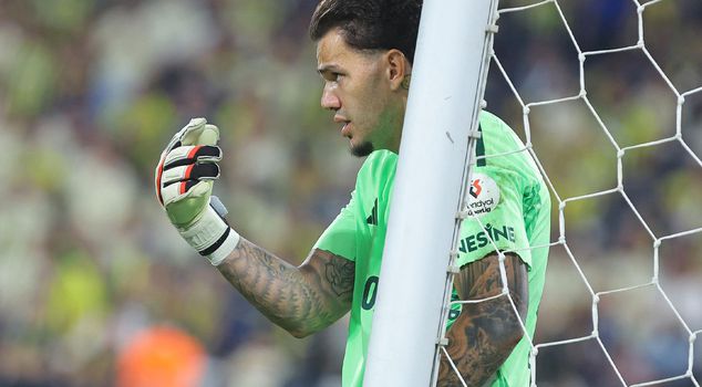 While saying that he made peace with the fans, an allegation that would create a stir regarding Ederson.