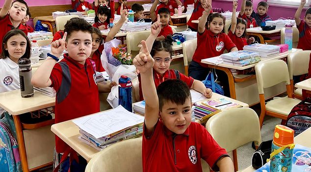 زيادة 30 بالمئة قبل افتتاح المدارس! أولياء الأمور يفكرون بقلق