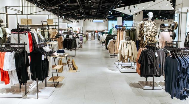The end of a 33-year-old giant brand! All stores are closing, liquidation sale has started.