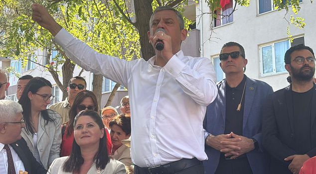 Outrageous blunder from Özgür Özel: Forgot the name of the party he himself founded