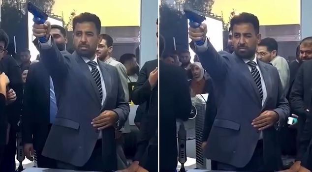 The Minister of Health picked up the gun! What he did stunned everyone.