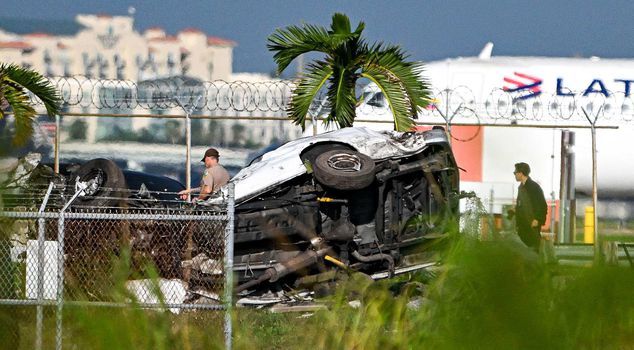 Amazon cargo plane veered off runway in Miami: 5 dead