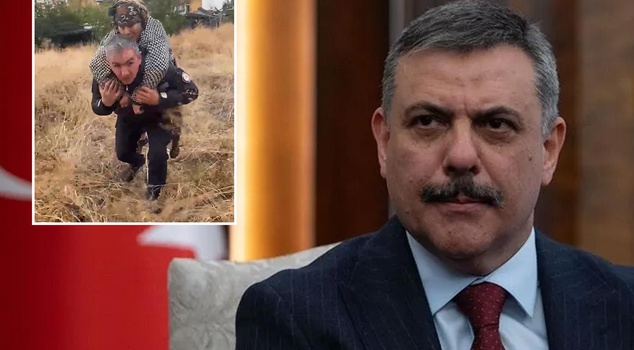 Interior Minister Çiftçi congratulated the police officer who saved the elderly woman.