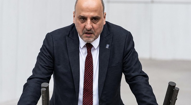 Workers' Party of Turkey (TİP) MP Ahmet Şık was hospitalized in Eskişehir and underwent angiography.