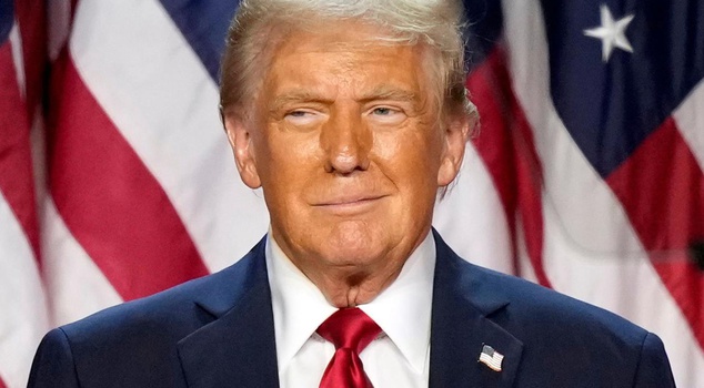 Trump bought $1–5 million worth of bonds from SpaceX two days before the space policy approval.