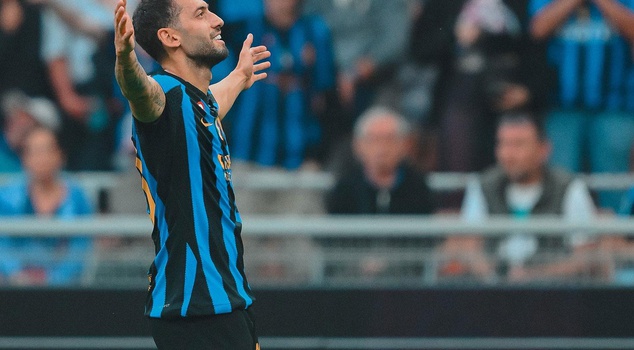 Hakan Çalhanoğlu returned from injury with a goal.
