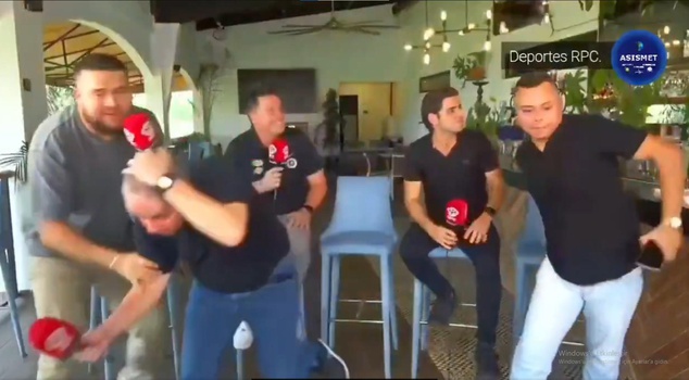 The moments when journalists were caught in the earthquake in Panama on camera