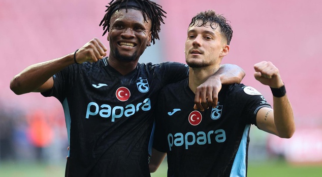 Trabzonspor demolished Samsunspor in 45 minutes in the Black Sea derby.
