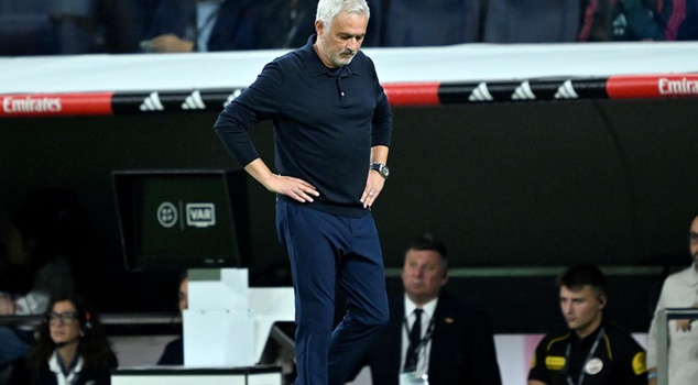 They marched on the referee! Real Madrid won in the eventful match.