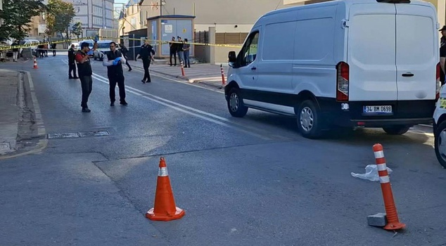 خرجت قنبلة يدوية من حقيبة وُجدت في منطقة مشجرة في أومرانية.