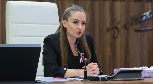 The CHP Deputy Chair, who is rumored to be switching to the AK Party, broke their silence: I am engaged in politics under the CHP umbrella.
