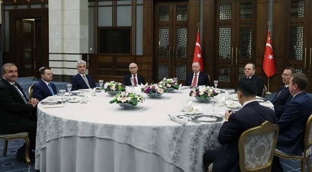 President Erdoğan met with the presidents of the high courts at dinner.