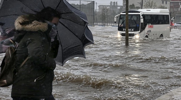 Three institutions issue successive warnings for Istanbul! Do not stay outside during these hours.