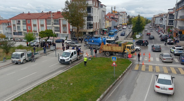 The 15-year expropriation lawsuit in Kütahya has concluded! A wire was stretched across the middle of the street and the road was closed.