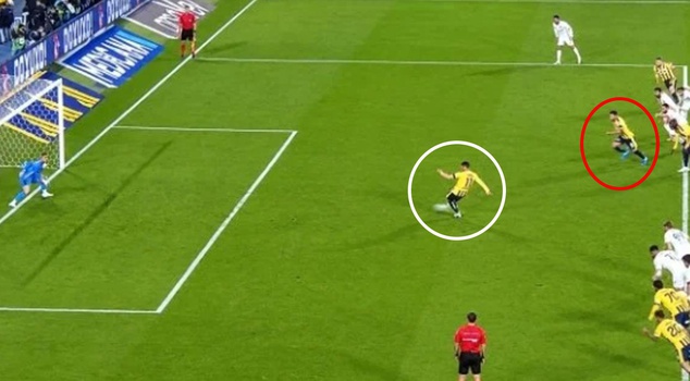 Fenerbahçe's goal was disallowed after a VAR review