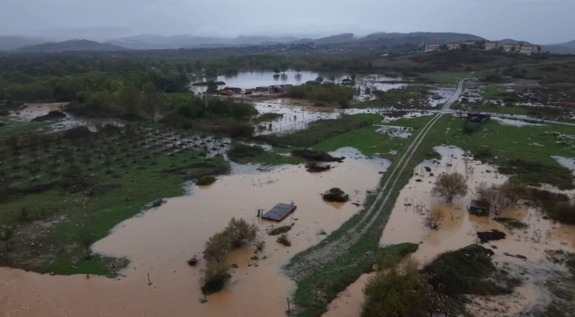 The downpour in Istanbul also hit Ağva! The Yeşilçay Stream overflowed, houses and roads were submerged.