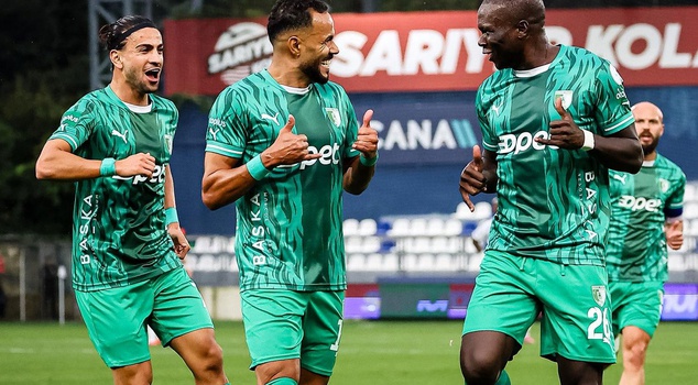 أسر أبوبكر الدوري الأول بأهدافه