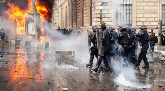 Events have spiraled out of control in France! One fatality in the Yellow Vests protest